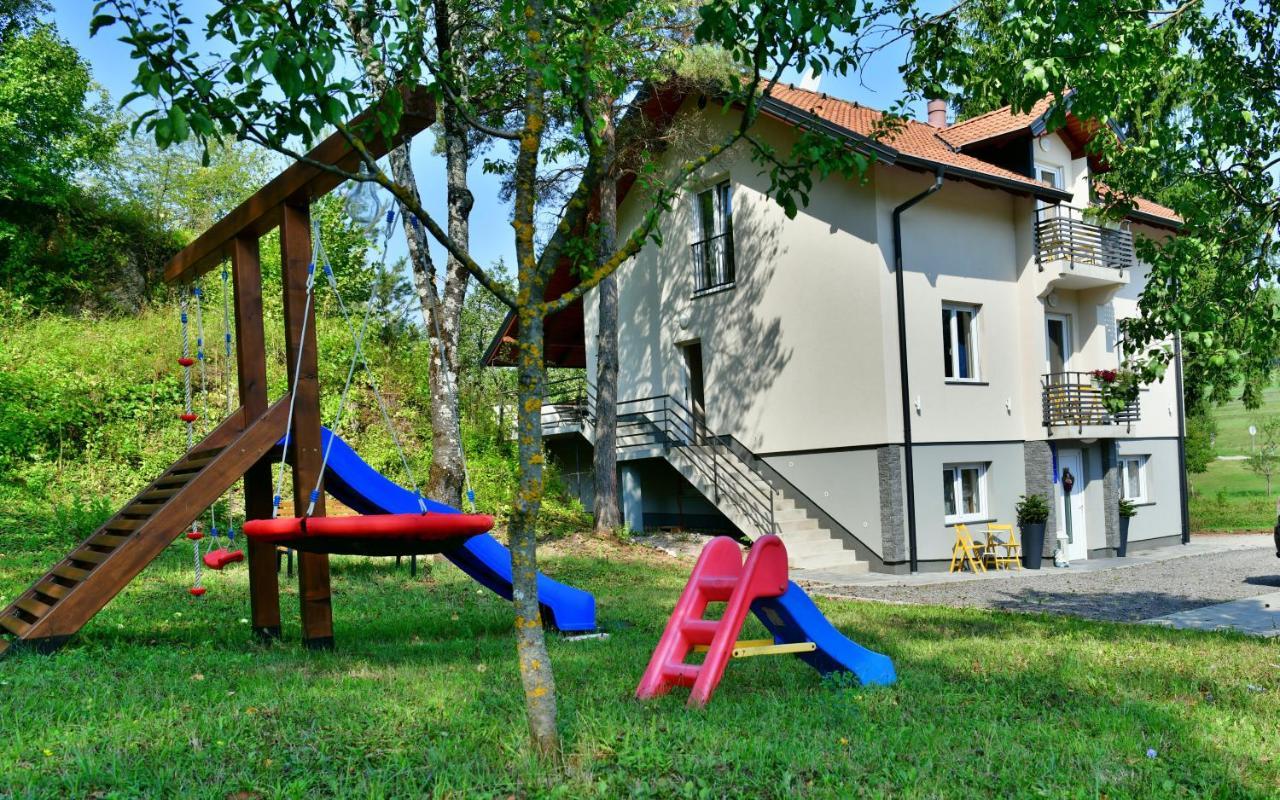 Apartmani Zagi Rakovica Exteriér fotografie