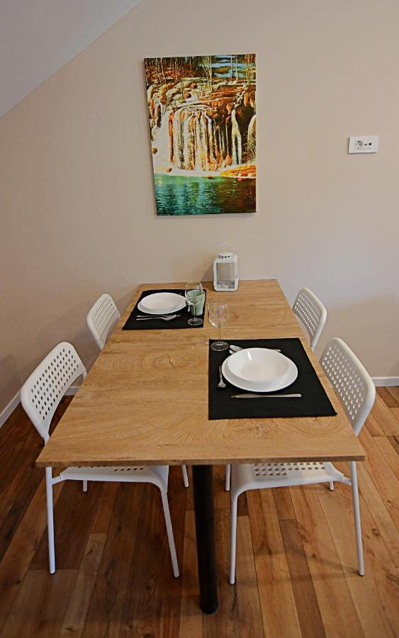 Apartmani Zagi Rakovica Exteriér fotografie