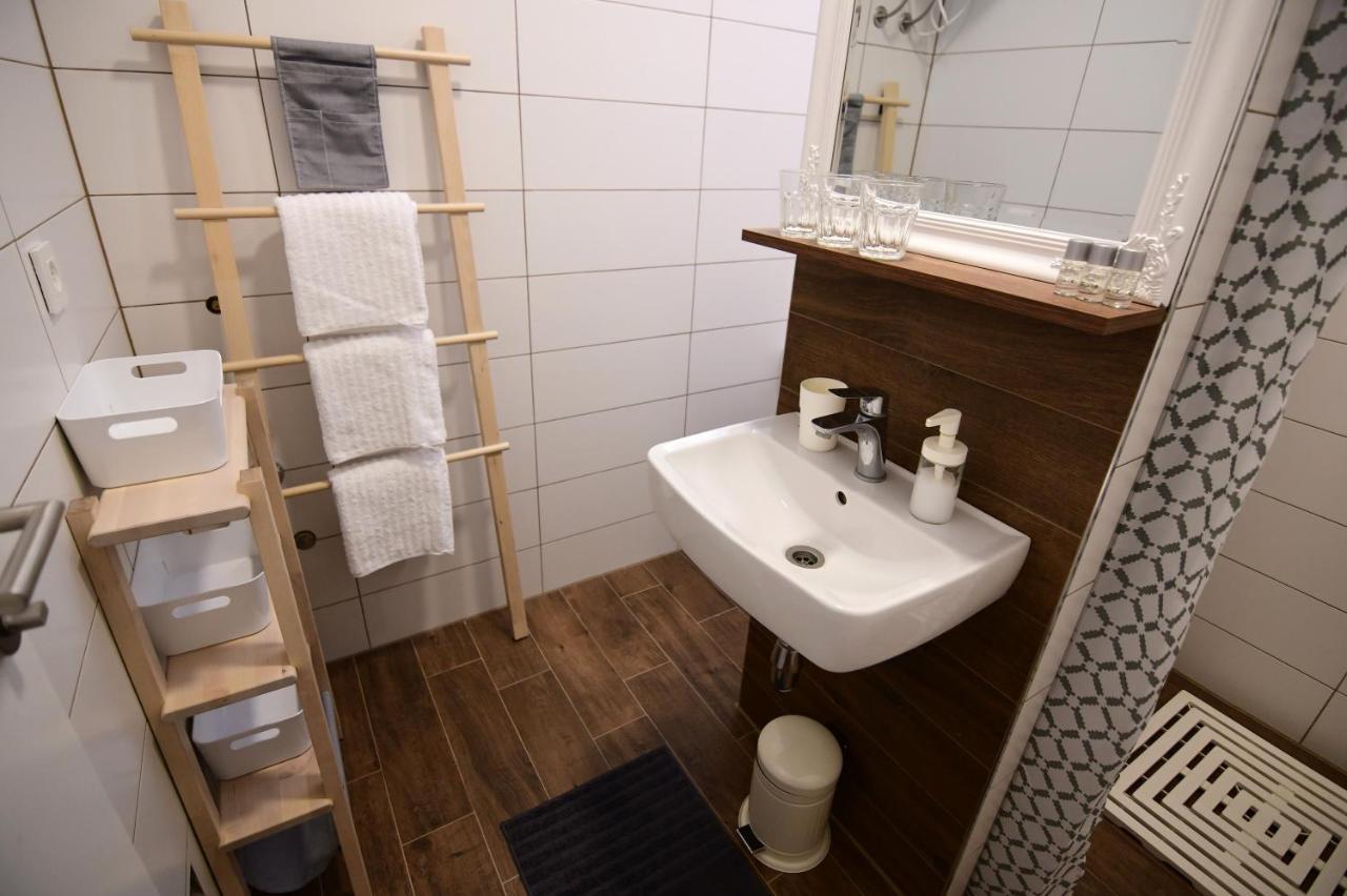 Apartmani Zagi Rakovica Exteriér fotografie